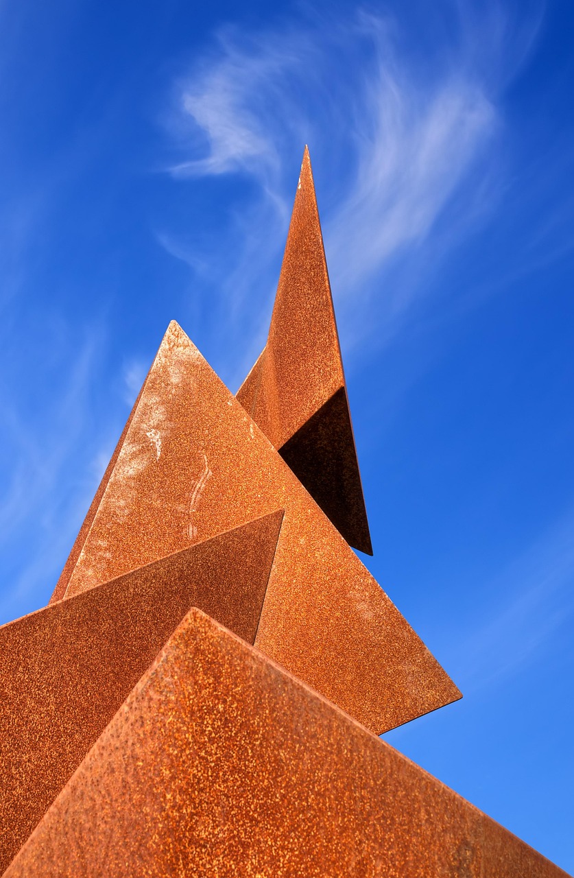 installation d'un d&eacute;tecteur de mouvement ext&eacute;rieur : guide pratique pour s&eacute;curiser votre maison avec efficacit&eacute; et simplicit&eacute;.