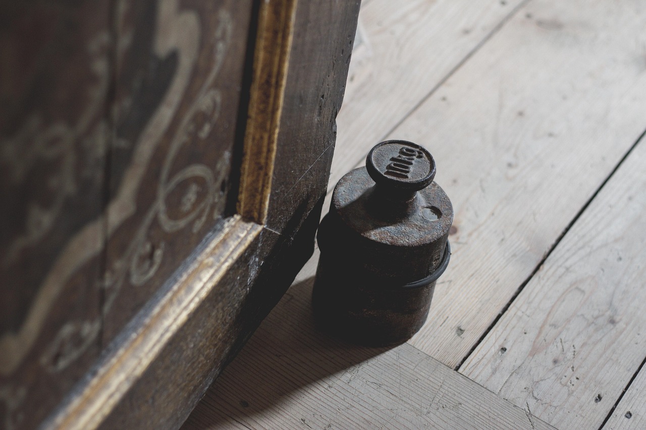 comment poncer un parquet ancien pour lui redonner vie