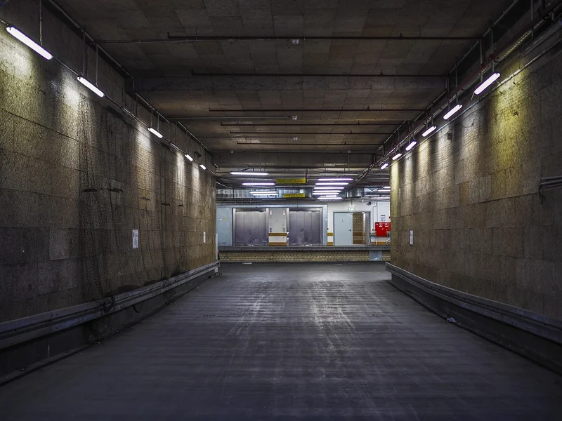 Comment recouvrir un sol de garage en béton ? Cas concret